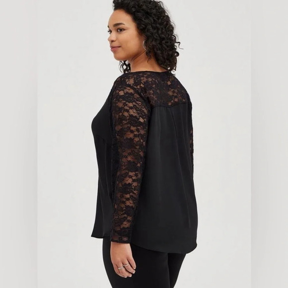 Torrid Black Georgette Lace Sleeve Blouse Plus Size 3XL - Picture 3 of 12